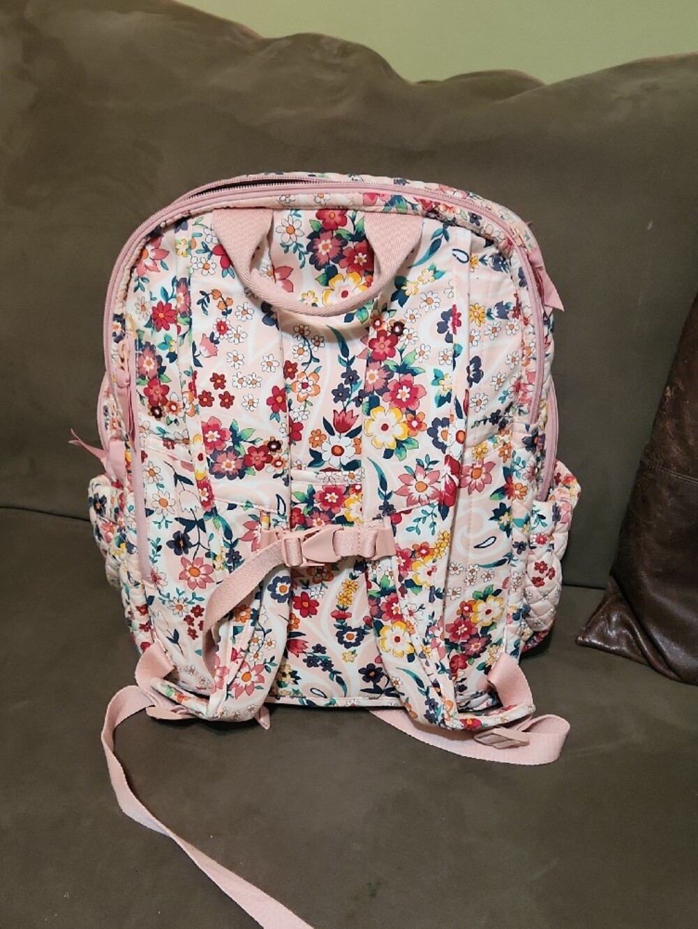 Vera Bradley Pink Floral Quilted Backpack - Women's Girl's Bag - Picture 4 of 4